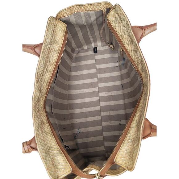 Brahmin Ashby Tote in Beige Parker. Embossed Leather & Very Light Weight Beige - Picture 7 of 7